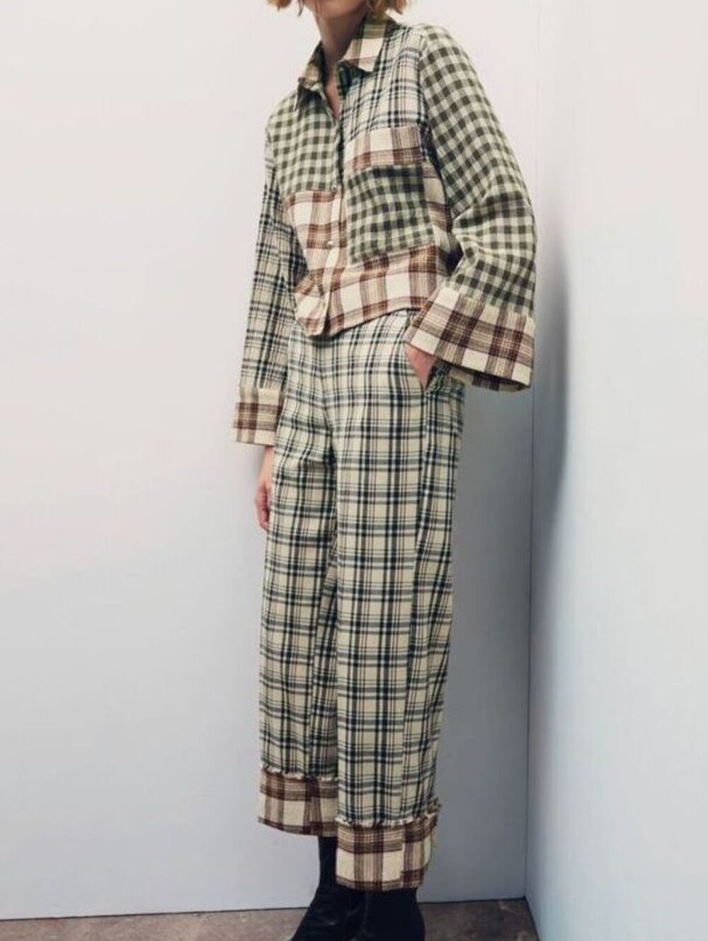 ZARA Straight Fit Plaid Pants (0)